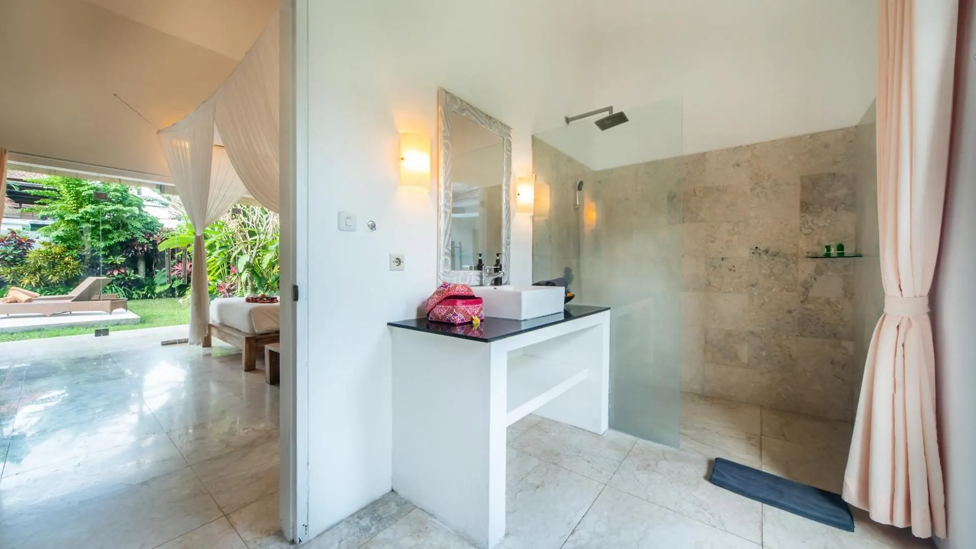 Kanasa Villa Ubud  Indonesia